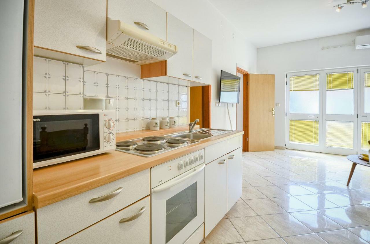 Apartments Picco Пула Екстериор снимка