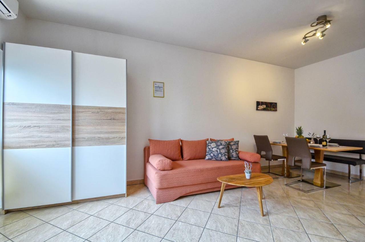 Apartments Picco Пула Екстериор снимка
