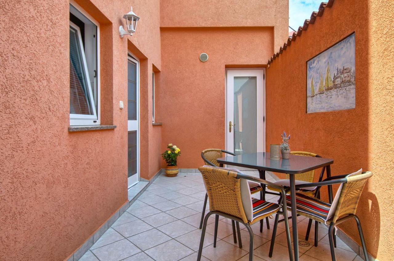Apartments Picco Пула Екстериор снимка